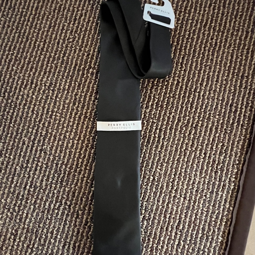 Perry Ellis tie